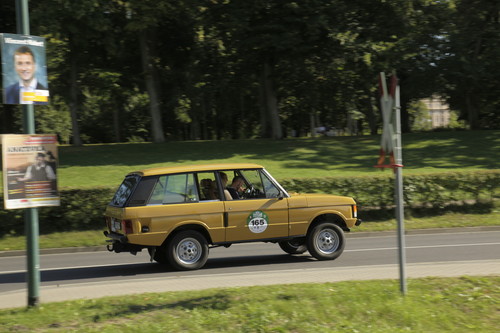 Hamburg-Berlin-Klassik 2016: Range Rover I (1975).