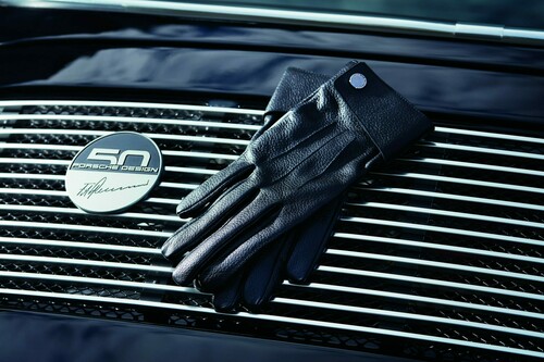 Handschuhe von Porsche Design.
