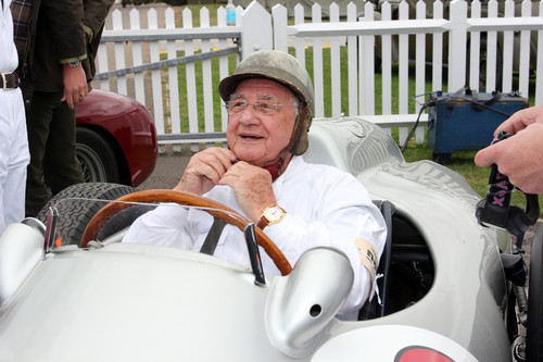 Hans Herrmann (W 196 R mit freistehenden Rädern), Mercedes-Benz Classic, Goodwood Revival 2011.