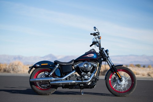 Harley-Davidson Dyna Street Bob Special Edition.