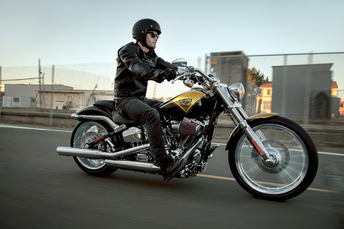 Harley-Davidson Softtail Breakout.