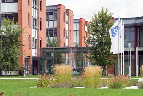 Hauptverwaltung von ZF mit Forschungs- und Entwicklungszentrum in Friedrichshafen.