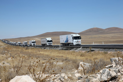 Hilfskonvoi auf dem Weg nach Gaziantep, Südtürkei.