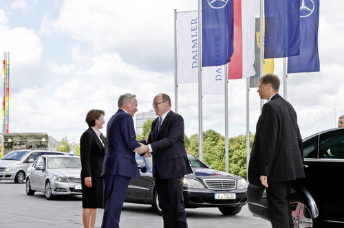 Hoheitlicher Besuch in Stuttgart: I. I. D. D. Fürst Albert II. von Monaco und Fürstin Charlène besuchten Mercedes-Benz Museum.