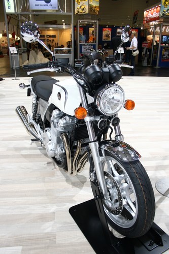 Honda CB 1100.