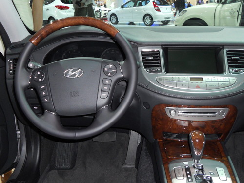 Hyundai Genesis Limousine.