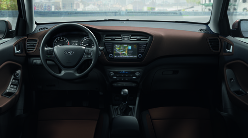 Hyundai i20 mit integriertem Navigationssystem.