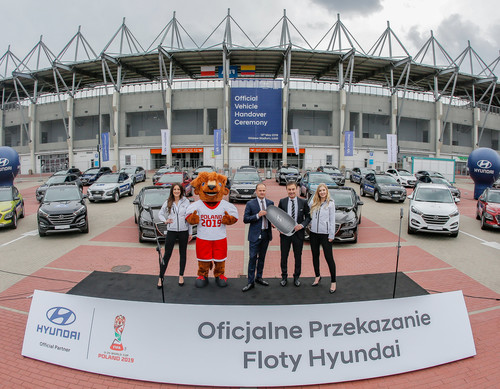 Hyundai stellt dem Fußballweltverband und dem polnischen Fußballverband für die U-20-Weltmeisterschaft 112 Fahrzeuge zur Verfügung.