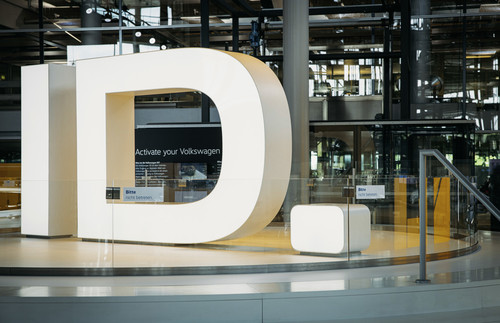 ID-Store in der Gläsernen Manufaktur von Volkswagen in Dresden.