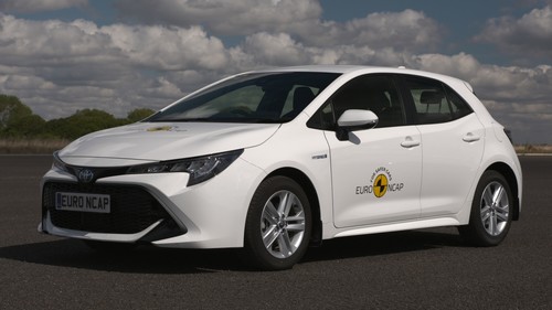 Im Euro-NCAP-Autobahnassistent-Test: Toyota Corolla.