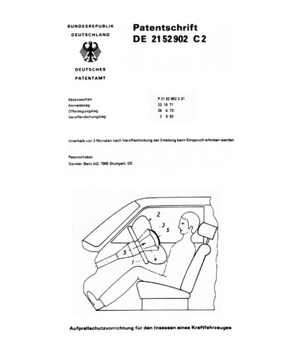 Im Oktober 1971 meldeten Mercedes-Ingenieure den Airbag zum Patent an.