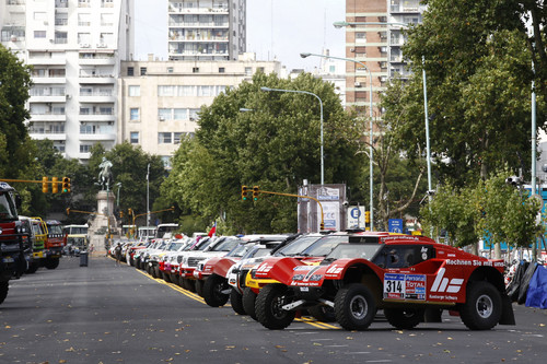 In Buenos Aires startete die Rallye Dakar 2011.