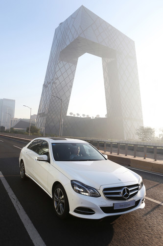In China wird die Mercedes-Benz E-Klasse auch als Langversion angeboten.