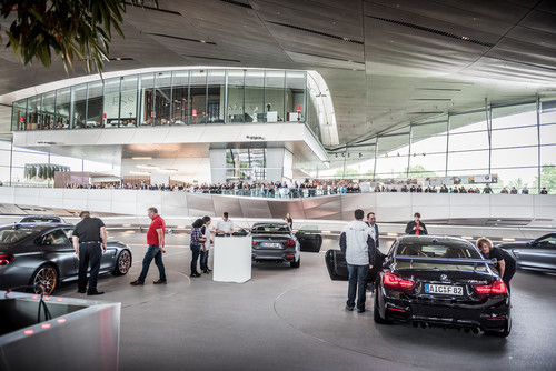 In der Automobilausliefrung der BMW-Welt wurden an einem Tag 73 M-Fahrzeuge abgeholt.