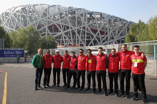 In Peking Start in die Formel-E-Saison: Das Team Schaeffler Abt Audi Sport. 