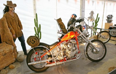 In Szene gesetzt: Zum Mythos Harley-Davidson gehört auch der Filmklassiker „Easy Rider“.