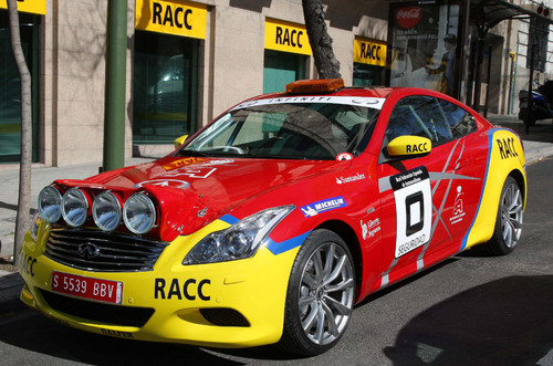 Infiniti stellt das Safety Car für die spanische Rallye-Meisterschaft 2011.