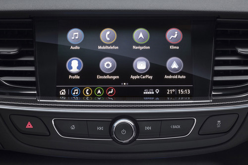 Infotainment-System Multimedia Navi pro im Opel Insignia.