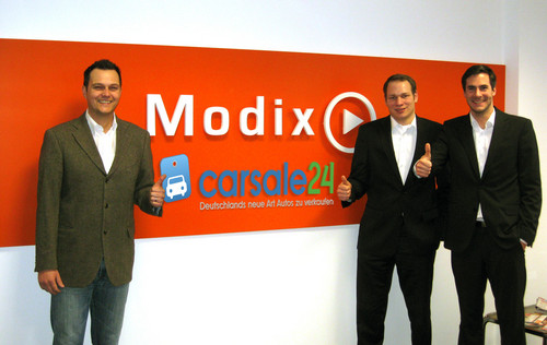 Ivica Varvodic, Geschäftsführer der Modix GmbH (links), Jens Sauer (Mitte)  und Nikolai Roth, beide Gründer und Geschäftsführer von Carsale24.