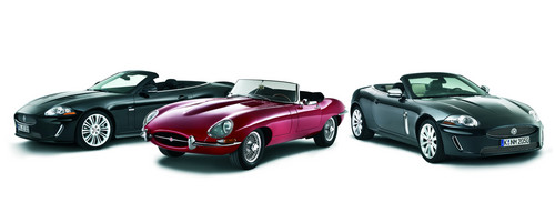 Jaguar XKR „Pace“ (links), Jaguar E-Type und Jaguar XK „Grace“.