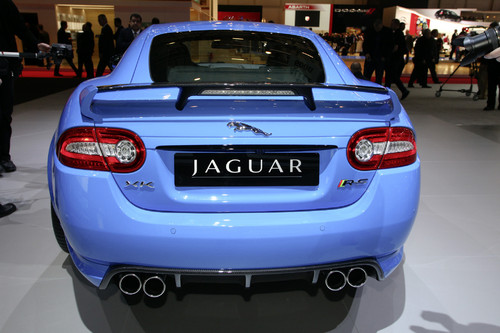 Jaguar XKR-S.