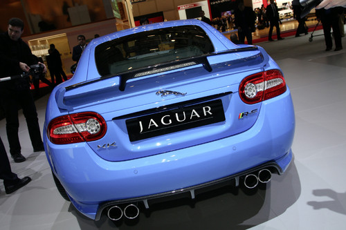 Jaguar XKR-S.