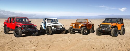 Jeep-Konzeptfahrzeuge 2021 (von links): Red Bare Gladiator Rubicon, Magneto, Jeepster Beach und Orange Peelz.