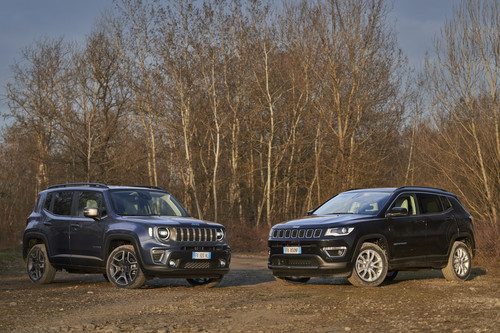 Jeep Renegade Limited 4xe und Jeep Compass 4xe (rechts).