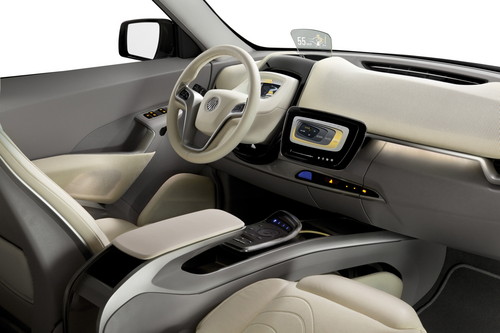 Johnson Controls bringt Fahrerinformationen und Sicherheit in den Kleinwagen.