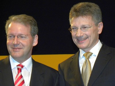 Jürgen Geissinger, Geschäftführer der Schaeffler-Gruppe und Elamr Degenhardt, Vorstandsvorsitzender der Continental AG.