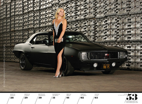 Kalender „Girls &amp; legendary US-Cars 2020“.