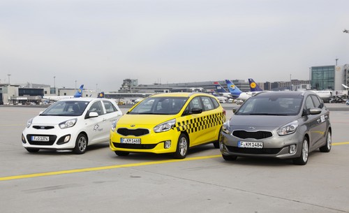 Kia Fahrzeuge auf dem Frankfurter Flughafen im Einsatz.