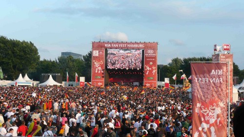 Kia Fan-Fest in Hamburg während der EM 2008.