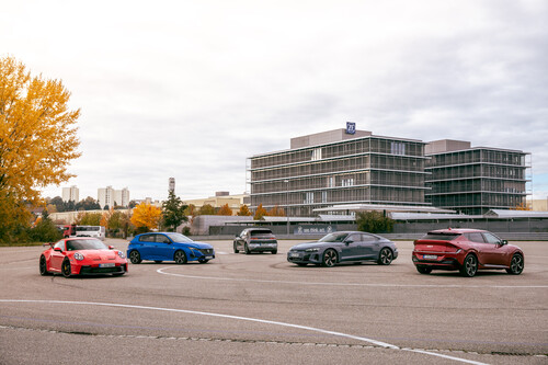 Klassensieger „German Car of the Year 2022“ (von links): Porsche 911 GT3, Peugeot 308, Hyundai Ioniq 5, Audi e-Tron GT und Kia EV6.
