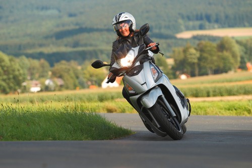 Kymco People GT 300i.