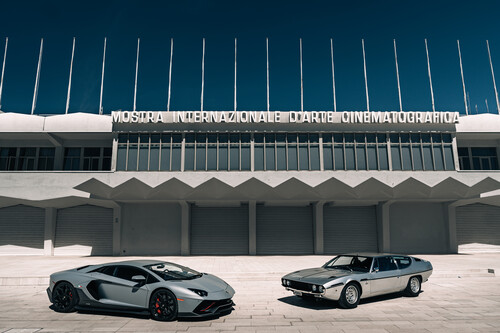 Lamborghini Espada und Aventador Ultimae.