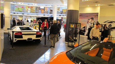 Lamborghini hat im Aberdeen Centre in Vancouver seine weltweit dritte Boutique eröffnet.