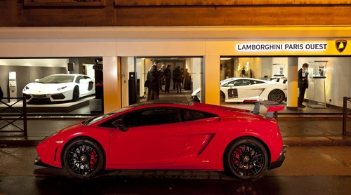 Lamborghini Paris Ouest.