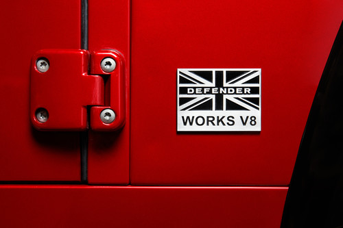 Land Rover Defender Works V8.