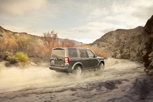 Land Rover Discovery HSE Luxury Edition.