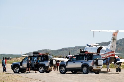 Land Rover Experience leistet Corona-Hilfe in Namibia.