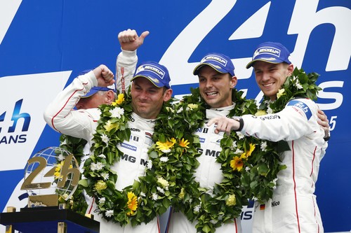 Le-Mans-Sieger 2015 (v.l.): Nick Tandy, Earl Bamber und Nico Hülkenberg.