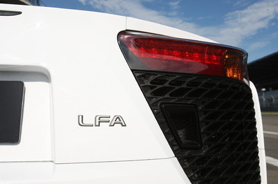 Lexus LFA.