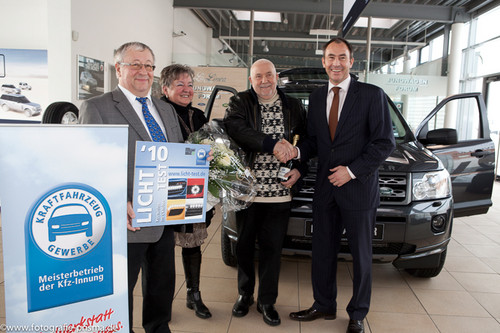 "Licht-Test": Gewinner übernimmt Land Rover Freelander.