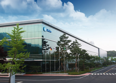 Lithiumionen-Batterie von SB LiMotive: Am koreanischen Standort Ulsan hat SB LiMotive eine Produktionsanlage für die Großserienfertigung von Lithiumionen-Zellen aufgebaut.
