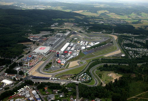 Luftaufnahme des Nürburgrings.