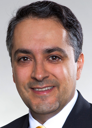 Mahbod Asgari leitet den Geschäftsbereich "Helfen, Technik, Sicherheit".