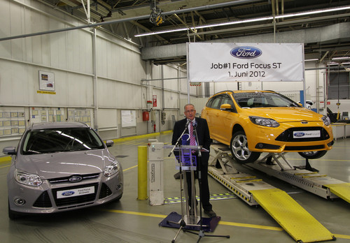 Martin Chapman, Leiter des Ford-Werks in Saarlouis, bei der offiziellen Veranstaltung zum Produktionsanlauf des Focus ST.