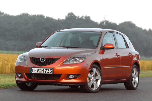 Mazda 3 (2003).