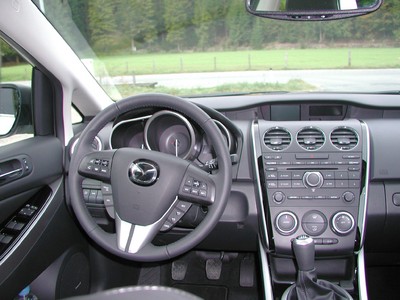 Mazda CX-7. 